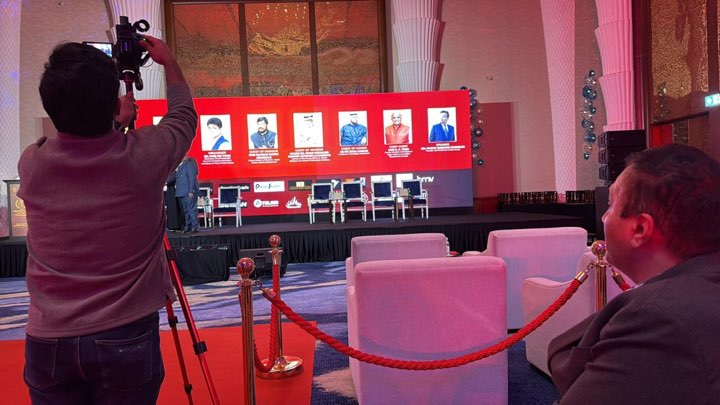 Cameras on the stage